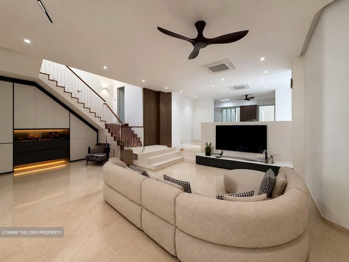 Sennett Drive (D16), Semi-Detached #605215581